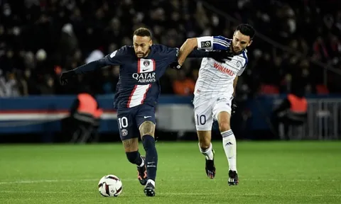 Arda Turan nêu vấn đề lớn với Neymar