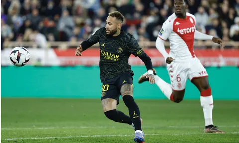 Neymar đàm phán với 5 CLB Premier League
