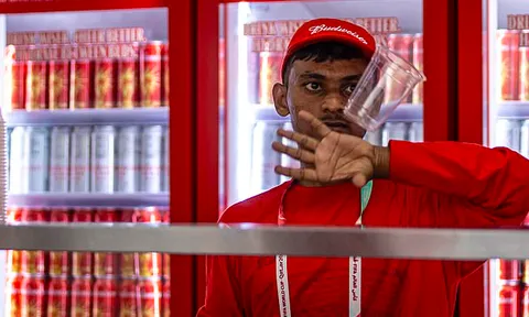 NHM yêu cầu FIFA hoàn tiền vì lệnh cấm của Qatar