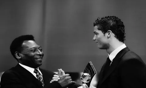 Ronaldo gửi lời tiếc thương vô hạn đến Pele