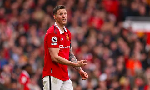 CLB Premier League giải cứu Weghorst sau khi rời Man Utd