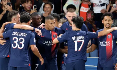 Mbappe nổ cú đúp, PSG có thắng lợi đầu tay