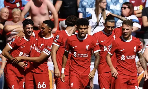 Liverpool tính kết hợp với Nike trong một phi vụ "khủng"