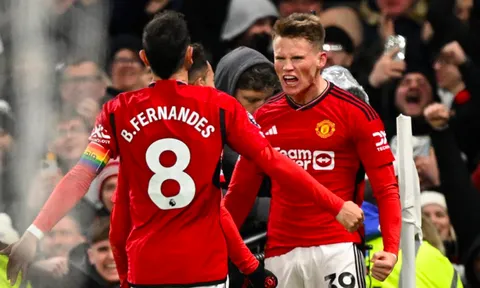 Ten Hag đã phát hiện 2 cầu thủ phải tách khỏi đội hình Man Utd
