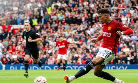 Roy Keane: Lời xin lỗi Sancho cũng không nói được