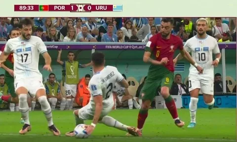 Bruno Fernandes gây tranh cãi