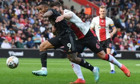Arsenal được nhận định mất oan quả penalty