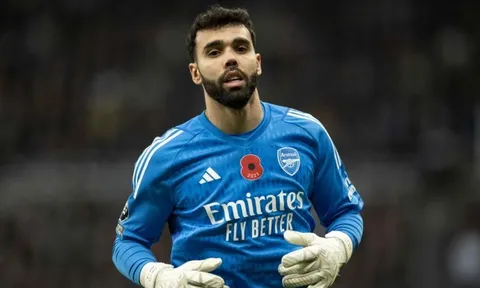 Xuất hiện vấn đề của Raya tới Arsenal, bất ngờ Man Utd