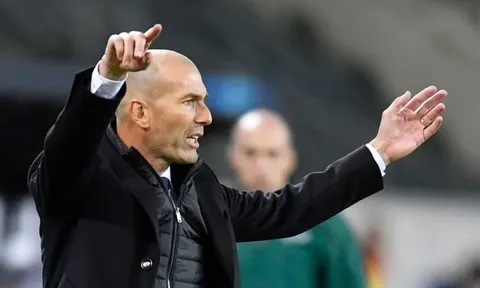Sếp lớn Man United gặp mặt Zidane