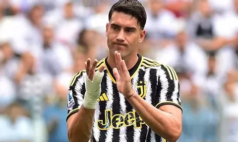 Sếp lớn xác nhận Chelsea đã gửi lời đề nghị cho Dusan Vlahovic
