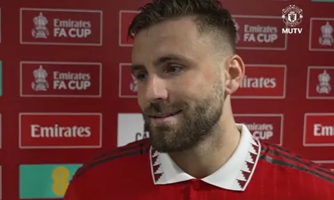 Shaw phản ứng khi gặp Man City