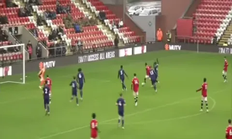 Siêu phẩm của Amad Diallo trong ngày Man Utd thảm bại