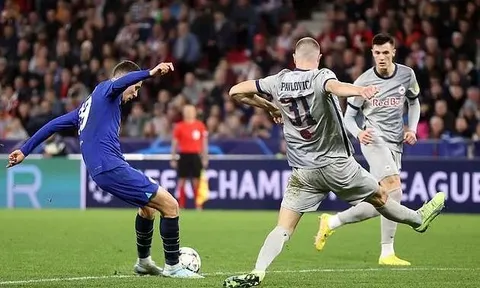 Siêu phẩm của Havertz giúp Chelsea giành vé đi tiếp