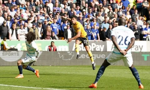 Siêu phẩm hạ gục Chelsea, Lampard có ngày trở lại ác mộng