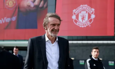 Sir Jim Ratcliffe muốn kiểm soát việc chuyển nhượng M.U ngay tức thì