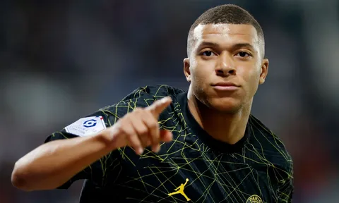 Dự đoán QBV 10 năm tới: 1 sao Man United lọt top 2; Ronaldo bị vượt mặt