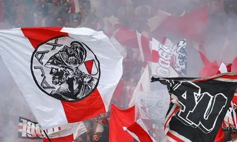 Người hâm mộ Ajax bị cấm đến sân Marseille
