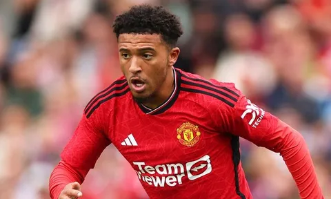 Thái độ của nội bộ Man Utd dành cho Jadon Sancho