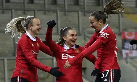 Conti Cup: M.U giành chiến thắng đầu tiên, Man City đánh bại Liverpool