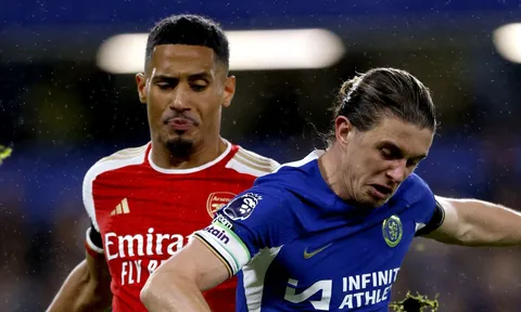 'Bỏ qua 15 phút cuối, Chelsea hoàn toàn trên cơ Arsenal'