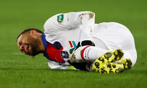 Darren Bent từ chối đổi 'báu vật' của Arsenal lấy Neymar