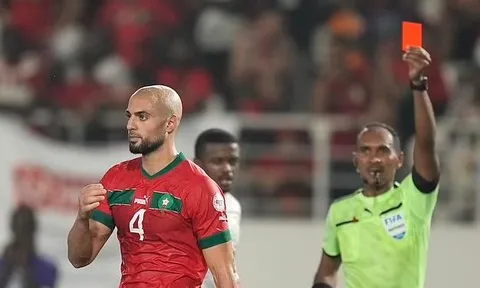 Sofyan Amrabat 2 lần nhận thẻ đỏ trong thất bại của Maroc
