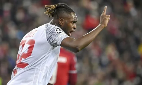 Napoli chiêu mộ hậu vệ của RB Salzburg