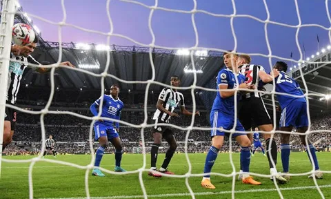 Solskjaer đã đúng về 'cỗ máy tạt bóng' của Newcastle