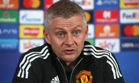 Solskjaer đáp trả lời khiêu chiến của HLV Atalanta