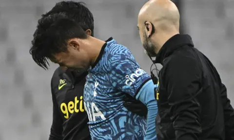 Nhìn Varane - Chilwell - Son Heung min, Klopp nói lời cay đắng