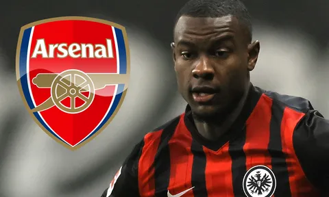 Bản HĐ mùa hè đầu tiên có thể đánh bật 4 cầu thủ Arsenal lên ghế dự bị