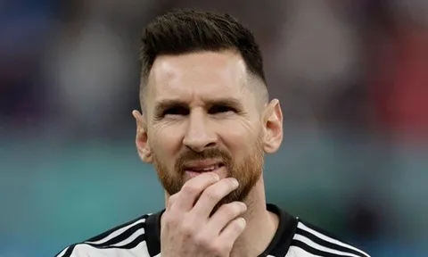 Cựu sao Argentina: Messi cùng lắm chỉ sánh ngang Maradona