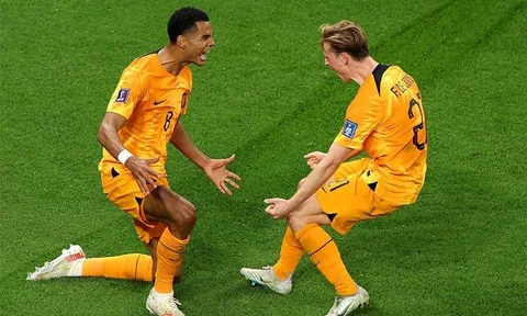 Frenkie de Jong trả lời tin đến M.U
