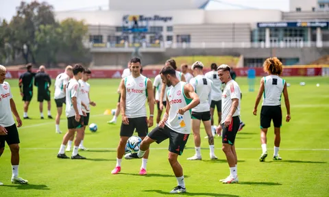 Mối đe dọa cho Maguire xuất hiện ở buổi tập đặc biệt của Man Utd