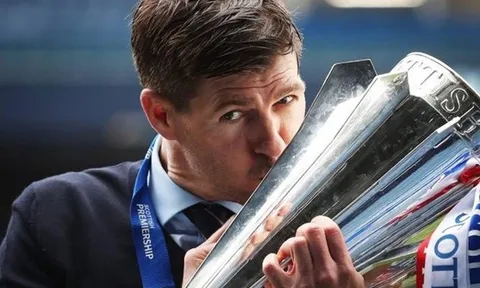Gerrard: "Tôi cầu chúc những điều tốt đẹp nhất đến Steve Bruce"