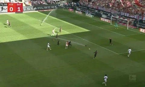 Sự cố hài hước trong ngày Bayern vô địch