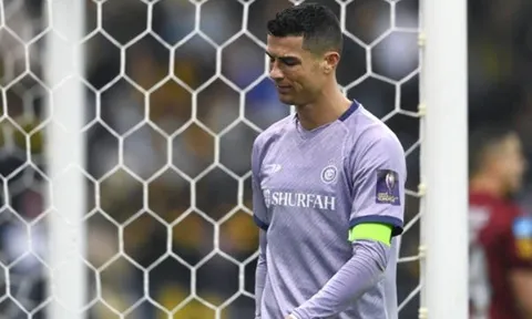 Sự thật về Ronaldo được phơi bày
