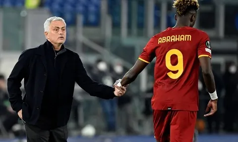 Sự tụt dốc thảm hại khiến Mourinho không thể lường trước