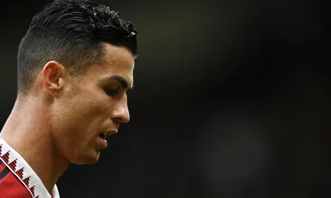 Sự vĩ đại của Ronaldo giờ là trong phòng trưng bày