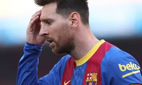 Suarez tiết lộ lời Messi nói ngay trước cú sốc Barca không gia hạn