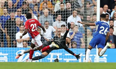 Sút tung lưới Chelsea, Elanga được khen ngợi hết lời