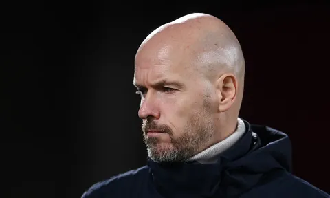 Xác nhận! Ten Hag theo sát 5 trung vệ