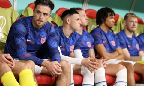 Gary Neville nêu 2 ngôi sao đã bị Southgate 'bỏ quên'