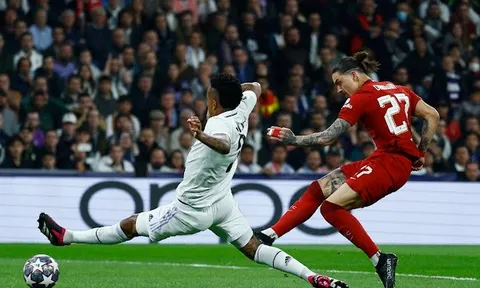 HLV Klopp rút Nunez ra sớm vì không ở 'đẳng cấp cao nhất'