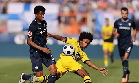 Dortmund gây thất vọng ở vòng 2 Bundesliga