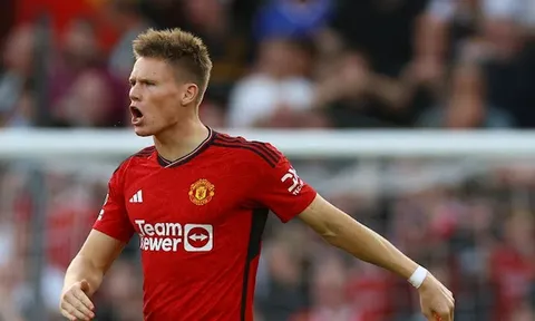 Giải cứu M.U, McTominay đi vào lịch sử Premier League