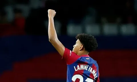 Lập cú đúp, Lamine Yamal xô đổ kỷ lục của Ansu Fati