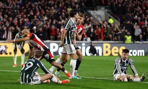 "M.U khiến Brentford trông giống Real Madrid!"