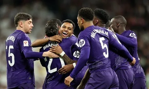 Rodrygo bên cánh trái là một con quái vật khác