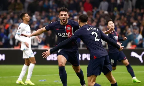 PSG thi đấu với 10 người vẫn không thể cản